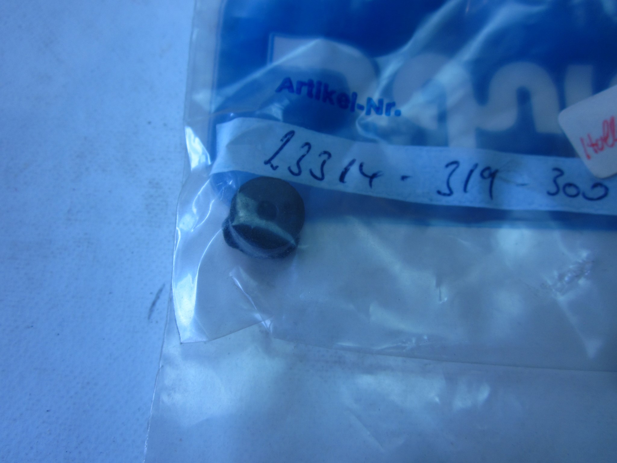 Bild von HALTER,GUMMI  23314-319-300  CB 450 K3