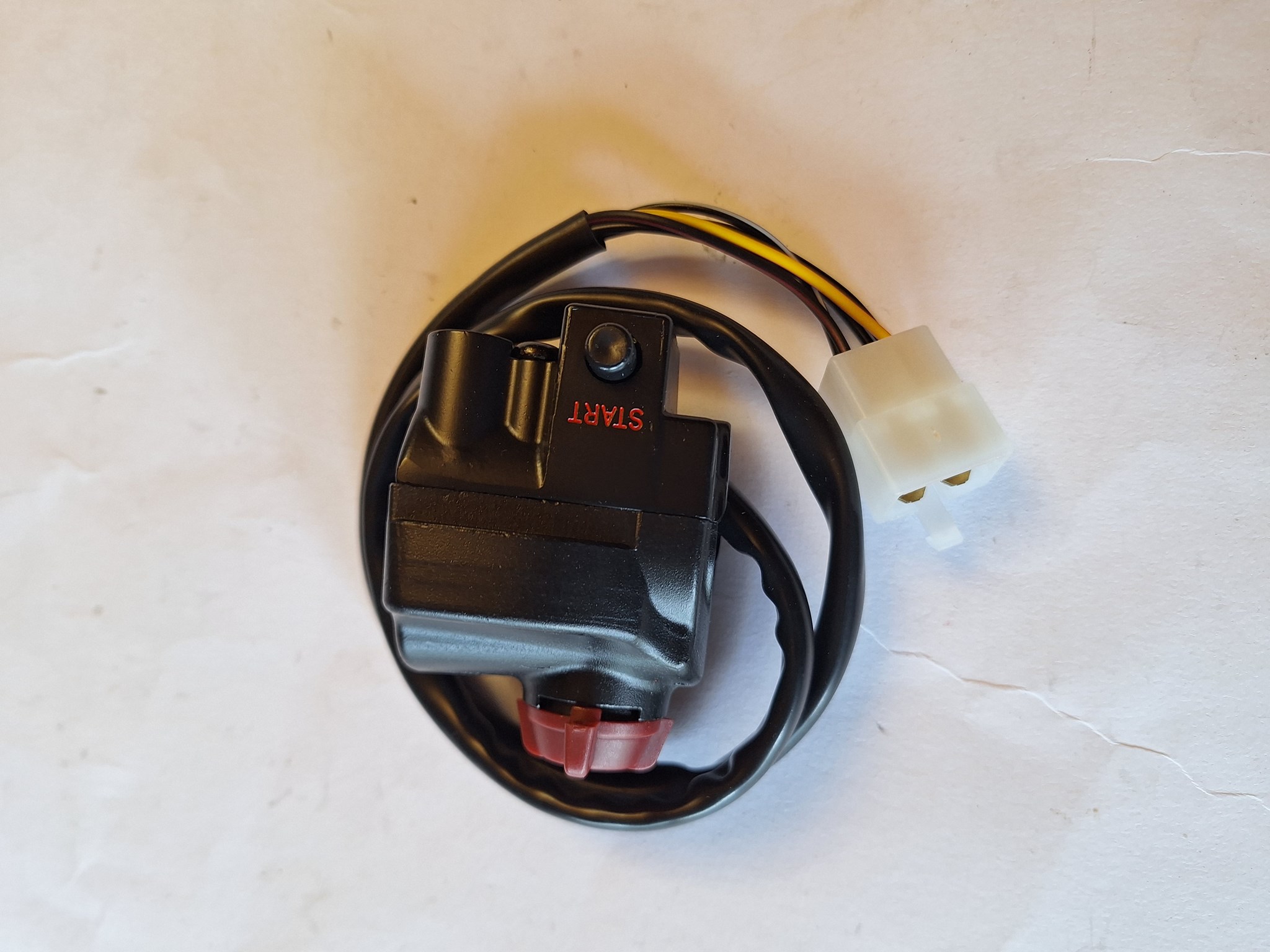 Picture of Starterschalter  35130-404-671P  CB 550 K3 / K4 / P3