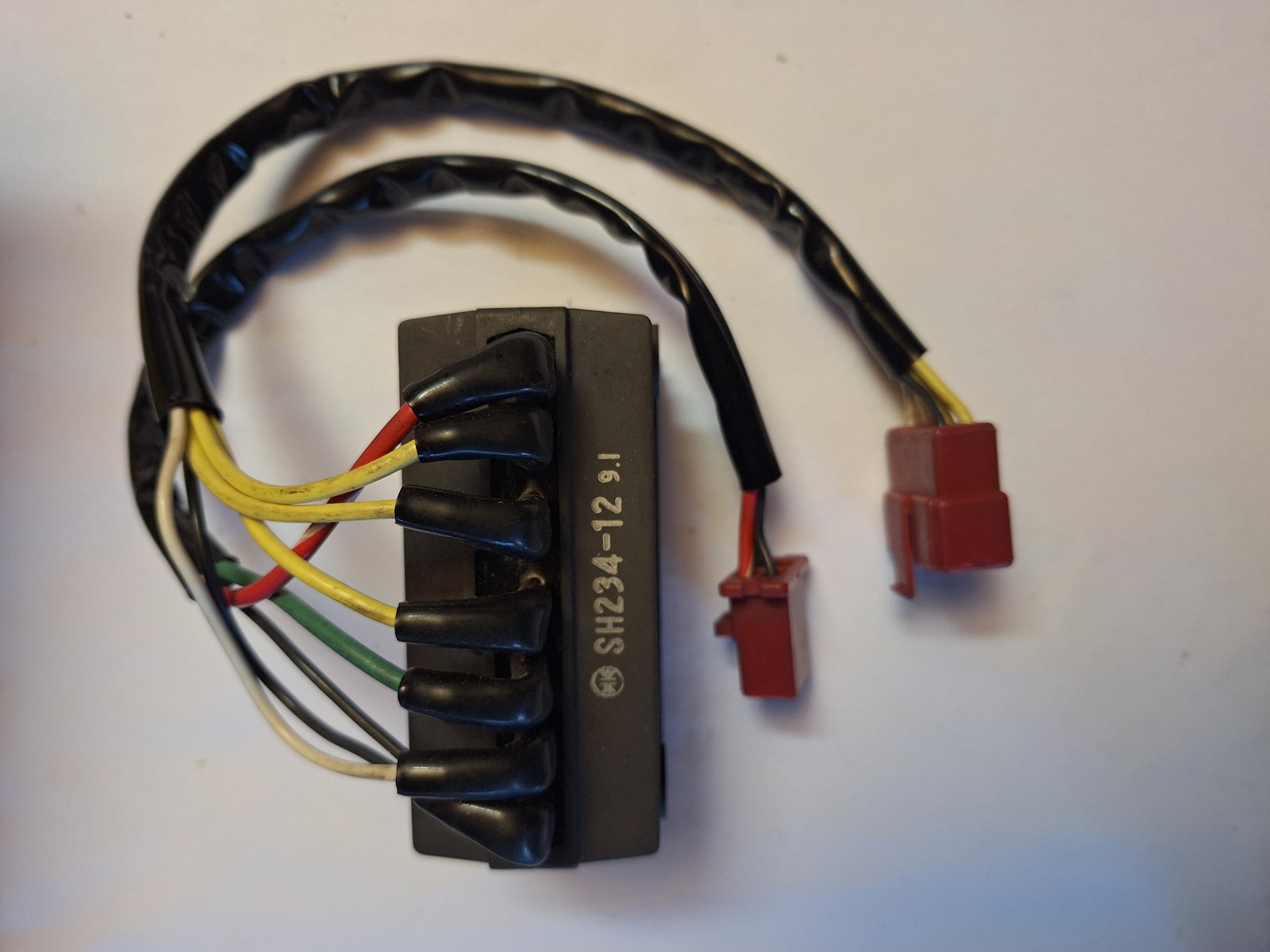 Picture of RECTIFIER,REG. G 31600-422-008