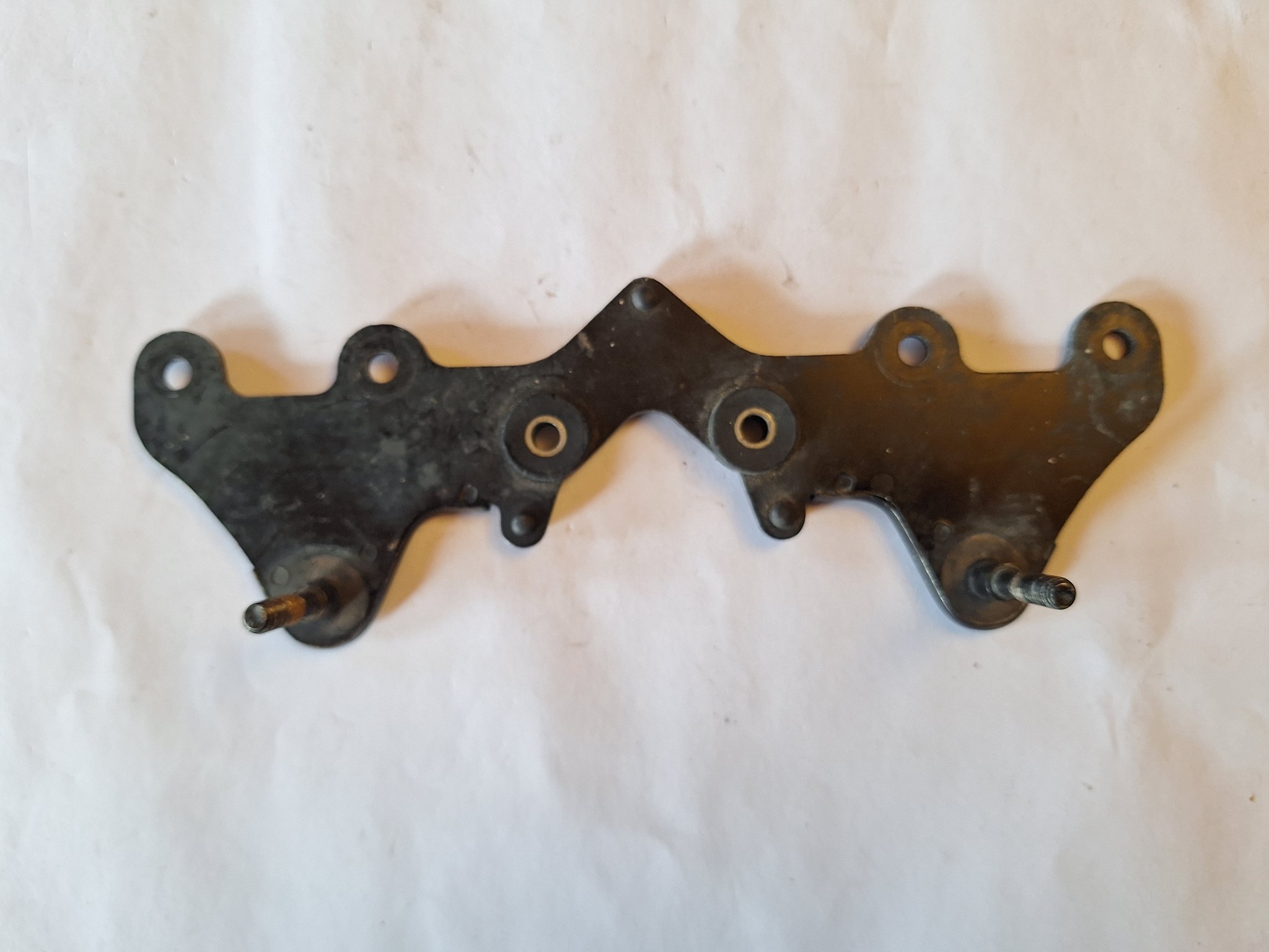 Bild von HALTERUNG INSTRUMENTE  37211-392-000  CB 750 F / F1 / FP 