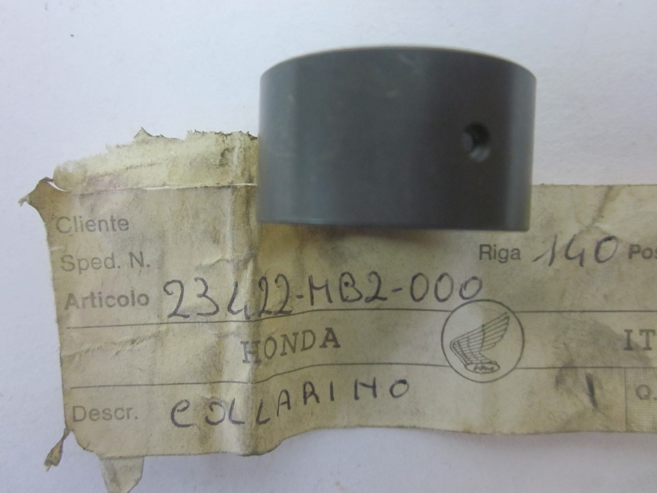 Picture of COLLAR,22X13.6  23422-MB2-000  VF 750 F