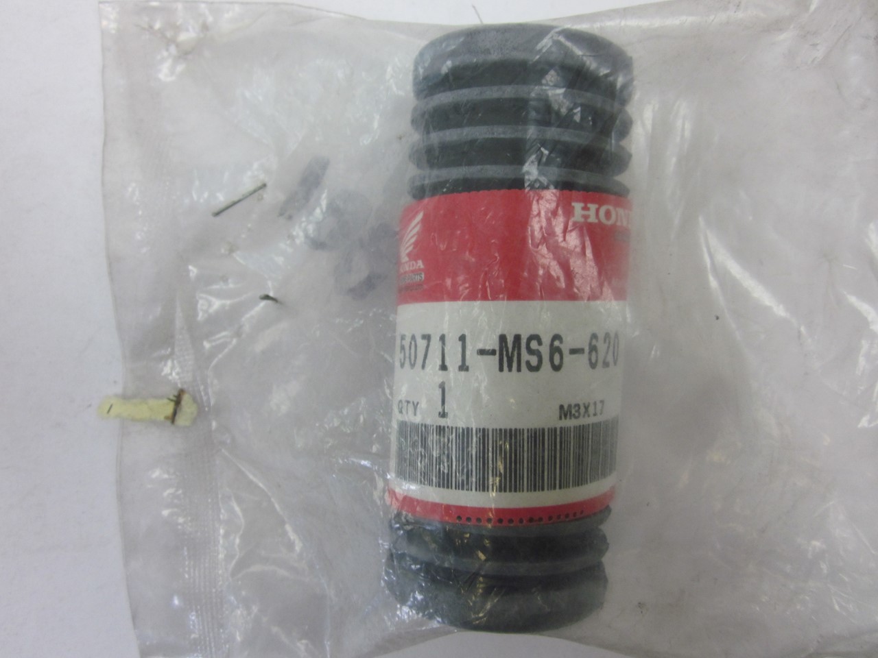 Bild von FUSSRASTENGUMMI HINTEN  50711-MS6-620  XL 600 VK-P