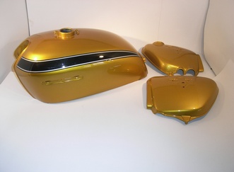 Bild von Tank und Seitendeckel candy gold custom CB 750 Four K2