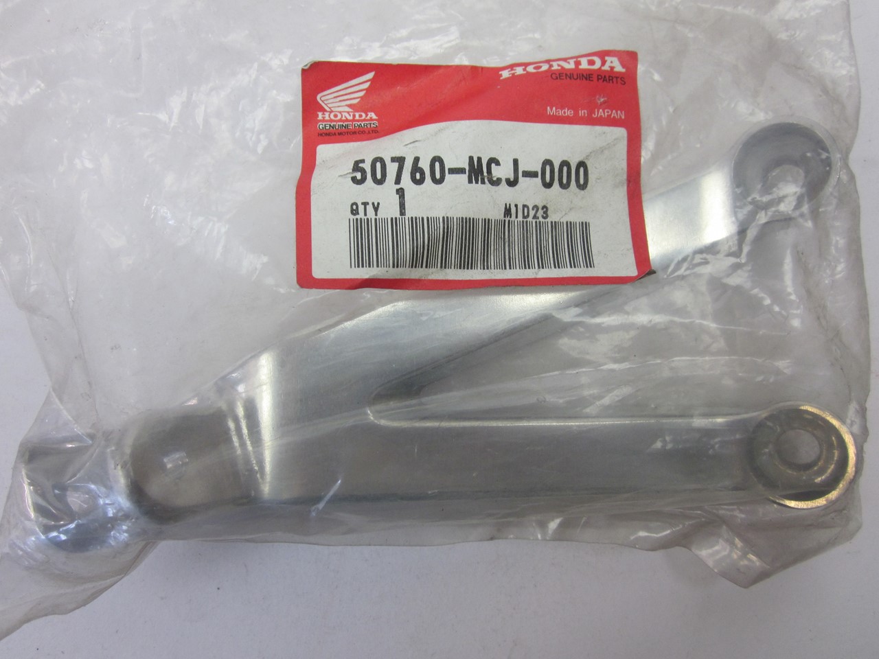 Picture of HALTER, L. SOZIUSFUSSRAST  50760-MCJ-000  CBR 900 2001