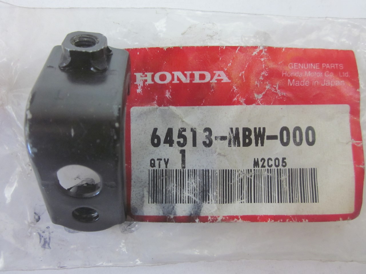 Picture of STREBE, UNTERER WINDLAUF  64513-MBW-000  CBR 600 FX