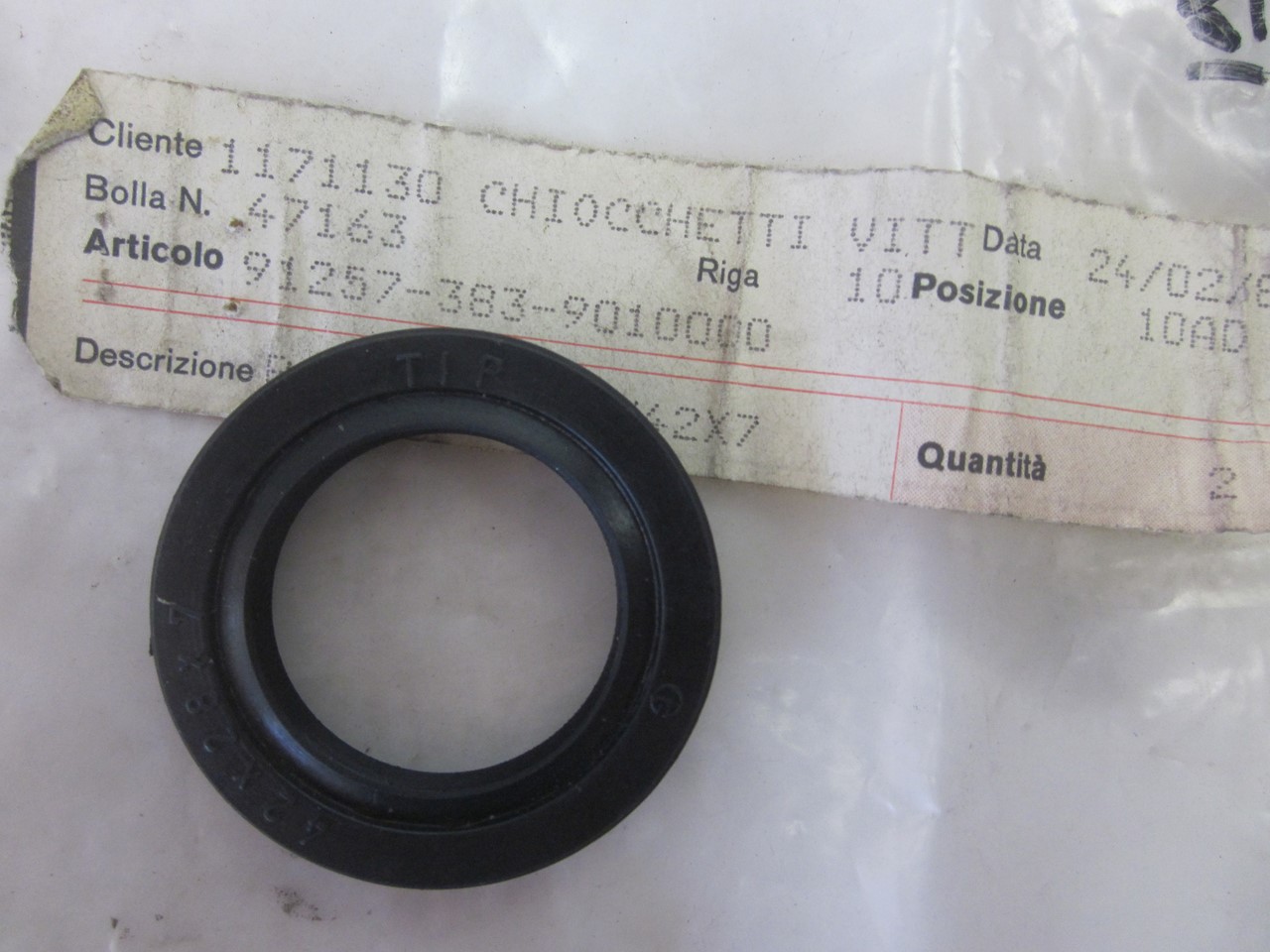 Picture of OIL SEAL 28X42X7  91257-383-901