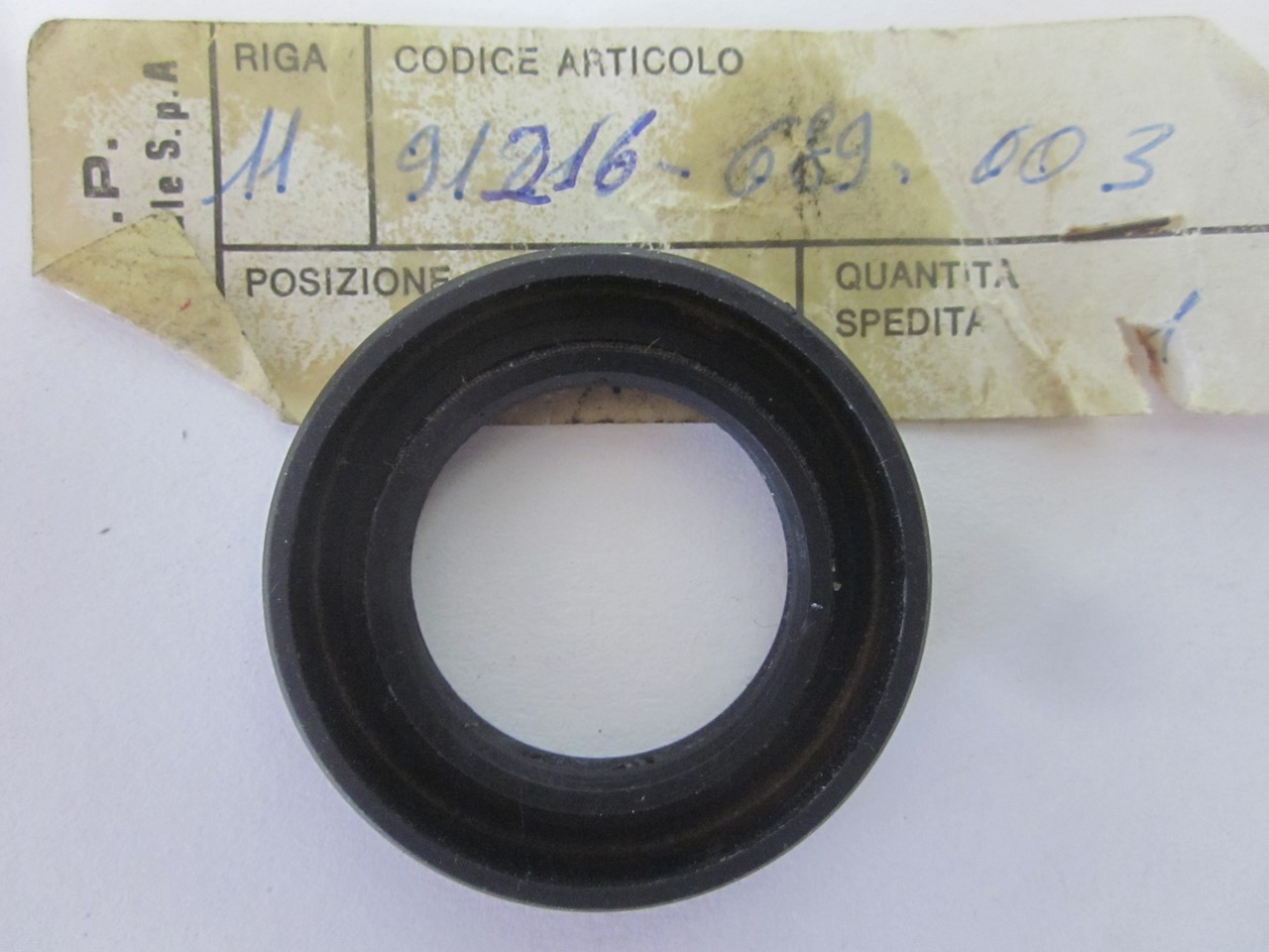Bild von OIL SEAL,25X40X7  91216-689-003