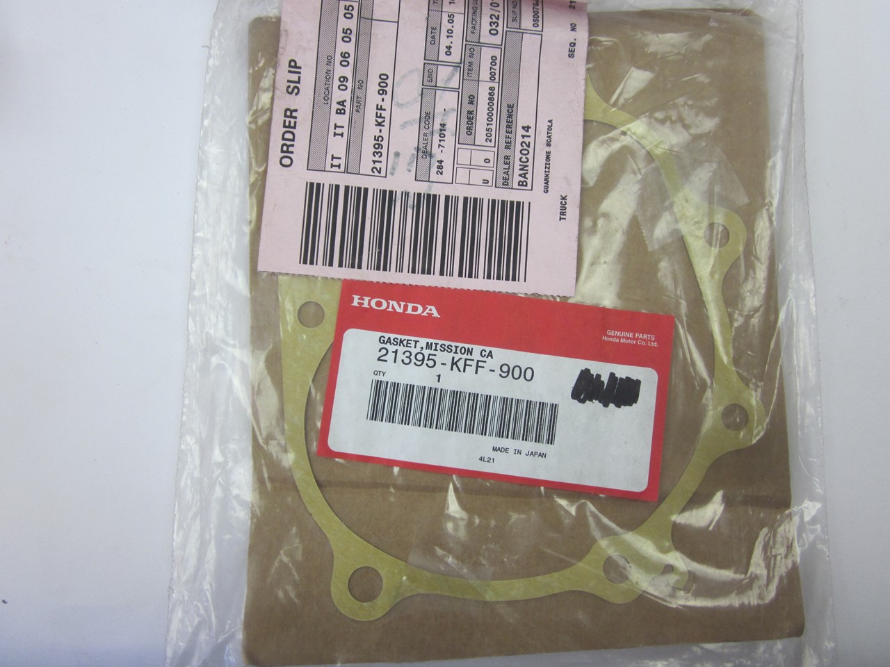 Picture of DICHTUNG GETRIEBEABDECK.  21395-KFF-900  FES 150 W