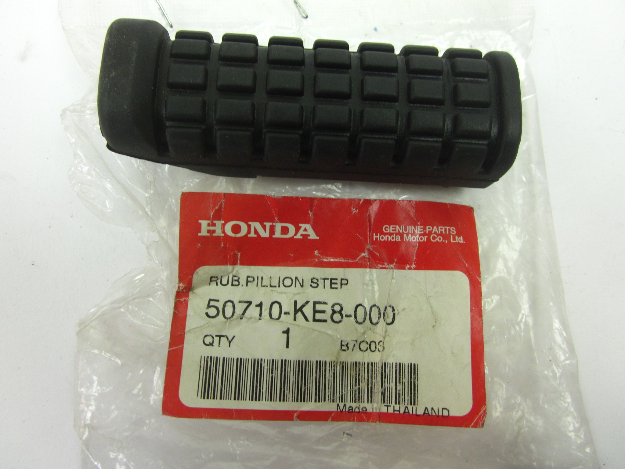 Bild von FUSSRASTENGUMMI HINTEN  50710-KE8-000 VT 250 NT