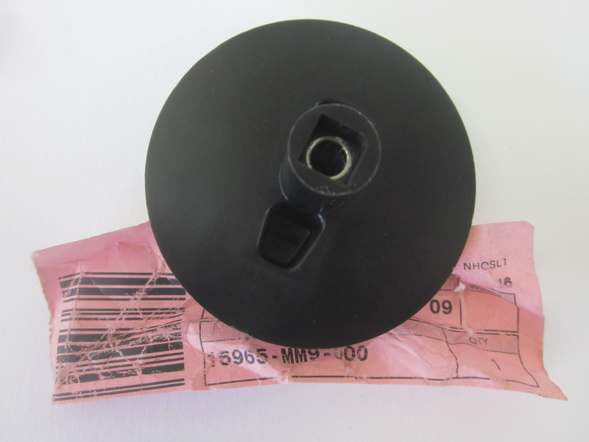 Bild von KRAFTSTOFFHAHNHEBEL   16965-MM9-000   XL 600 V