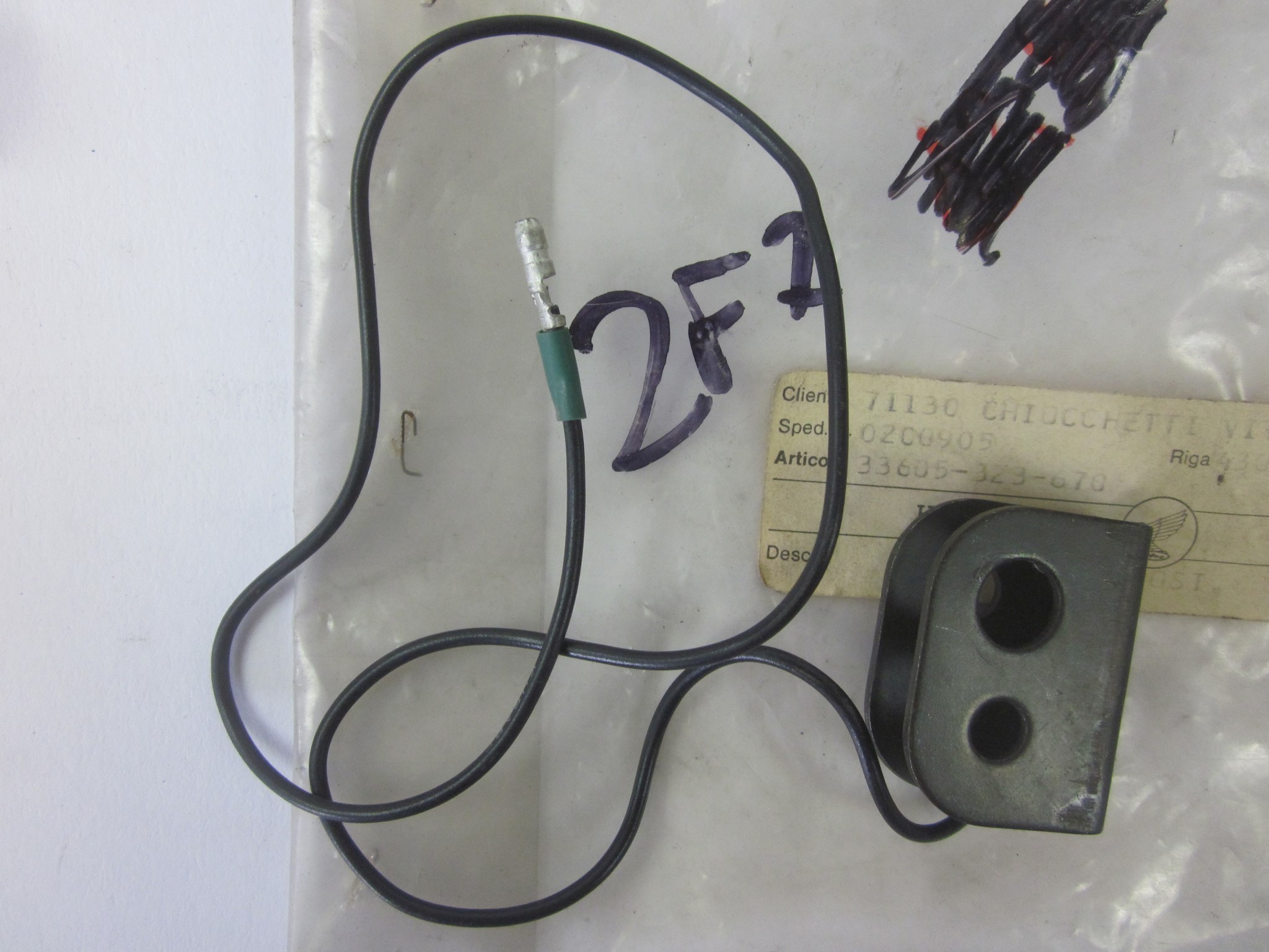 Bild von STOPPER,L WINKER   33605-323-670   CB 500 Four
