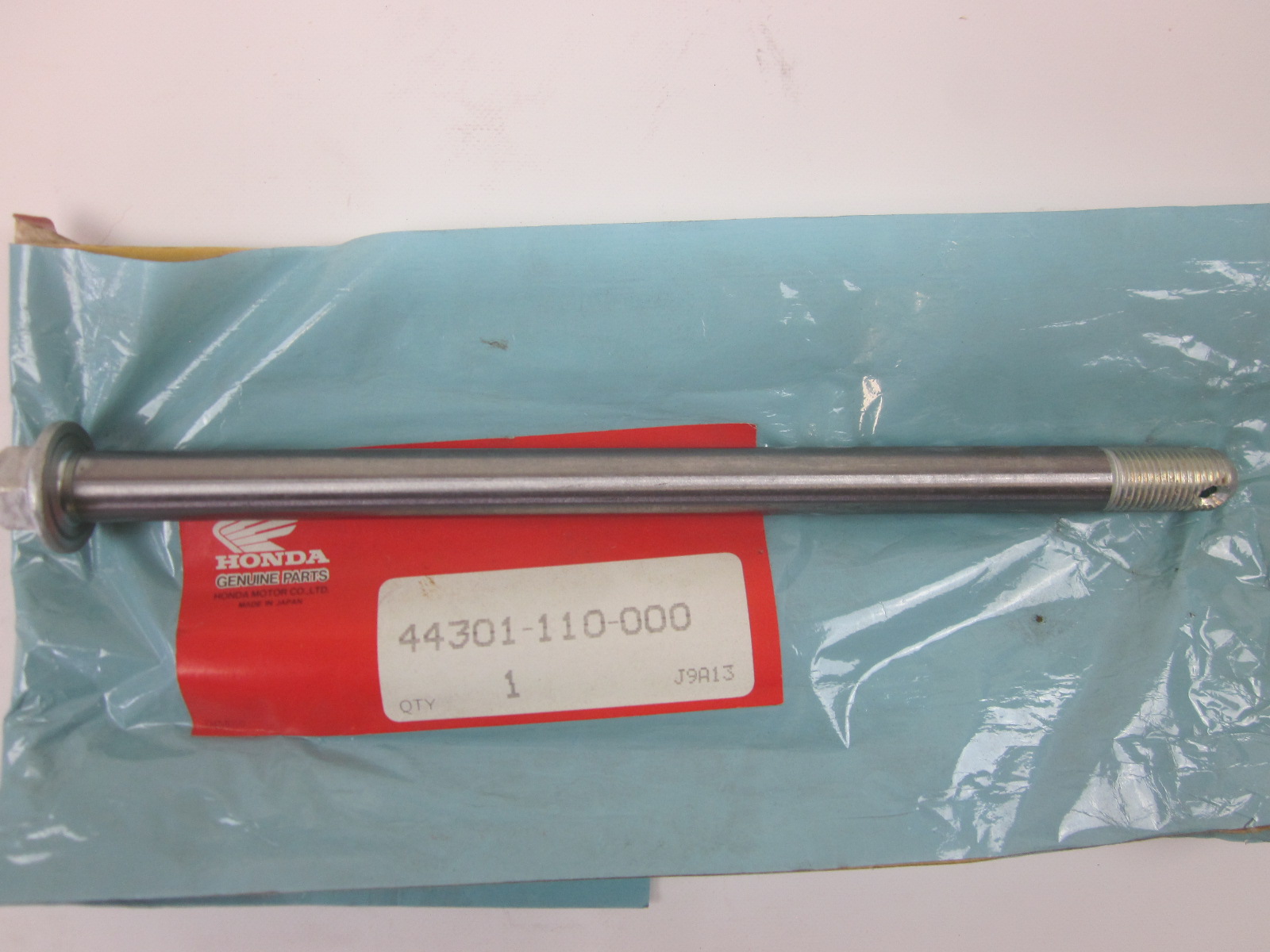 Bild von ACHSE VORDERRAD  44301-110-000  SK 90 / SL 100