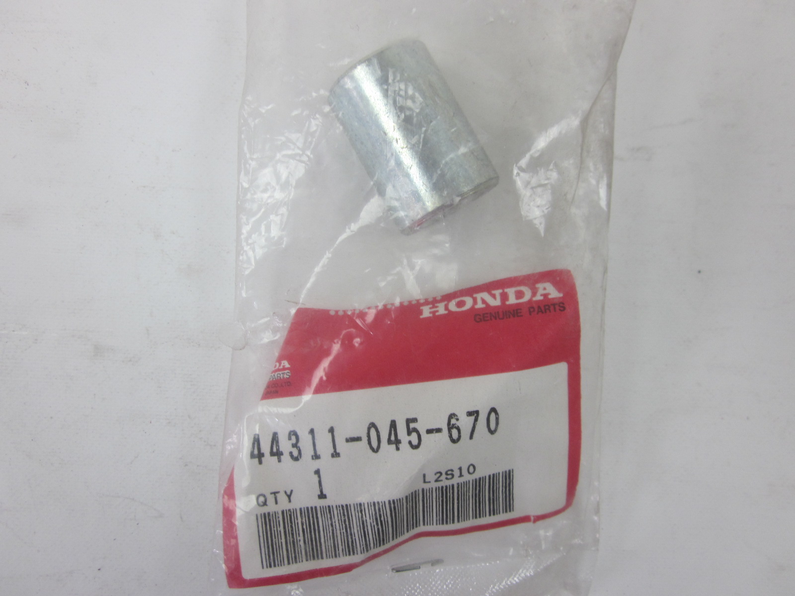 Picture of SEITENHUELSE VORNE 44311-045-670 ; Z 50 MA