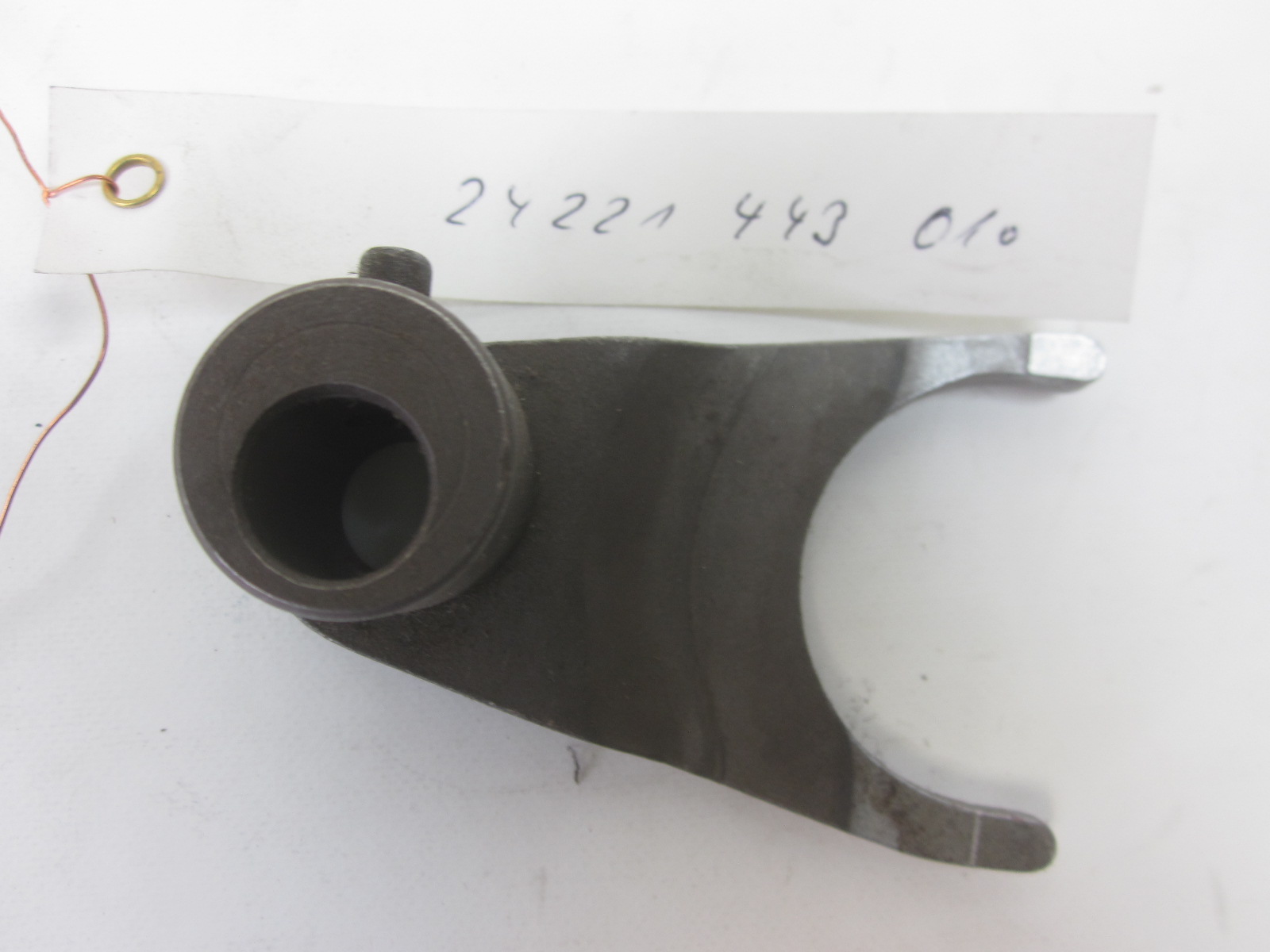 Picture of SCHALTGABEL 24221-443-010 ; CB 400 N / NZ