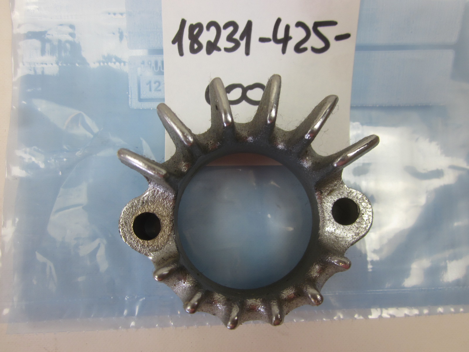 Picture of UEBERWURFMUFFE  18231-425-000  CB 750 KZ / KA