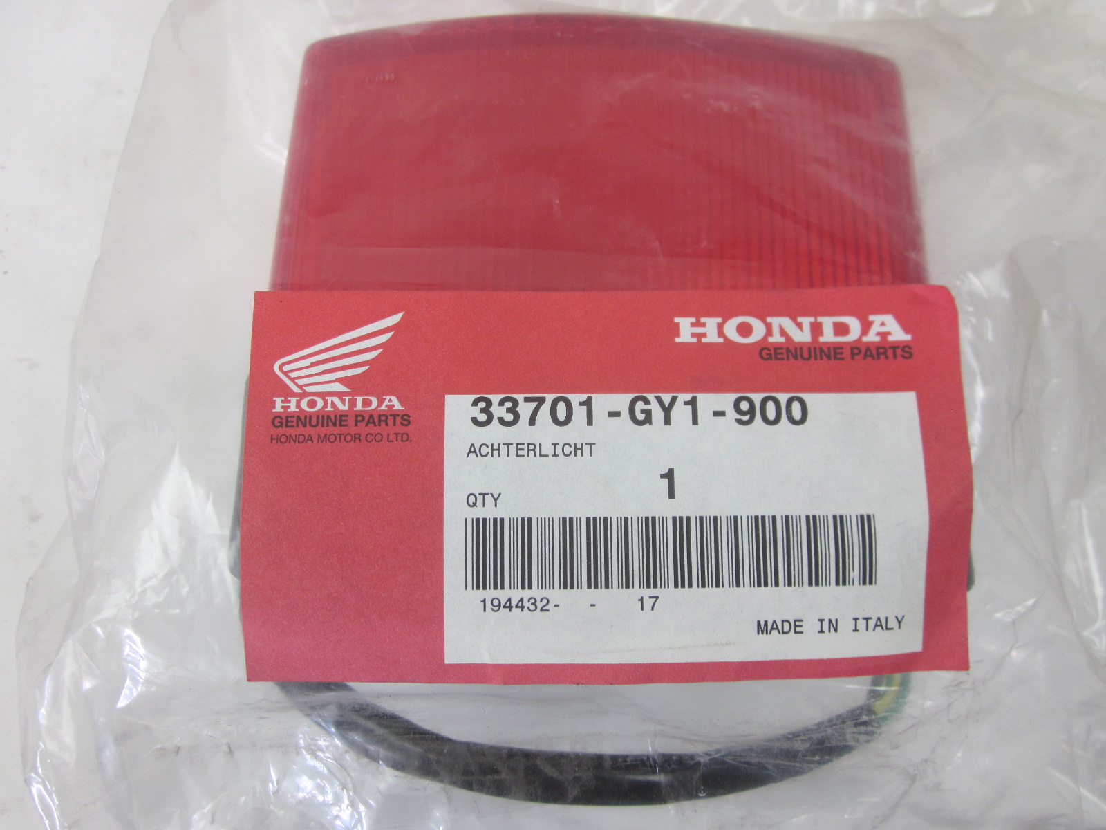 Picture of RUECKLICHT  33701-GY1-900  SA 50