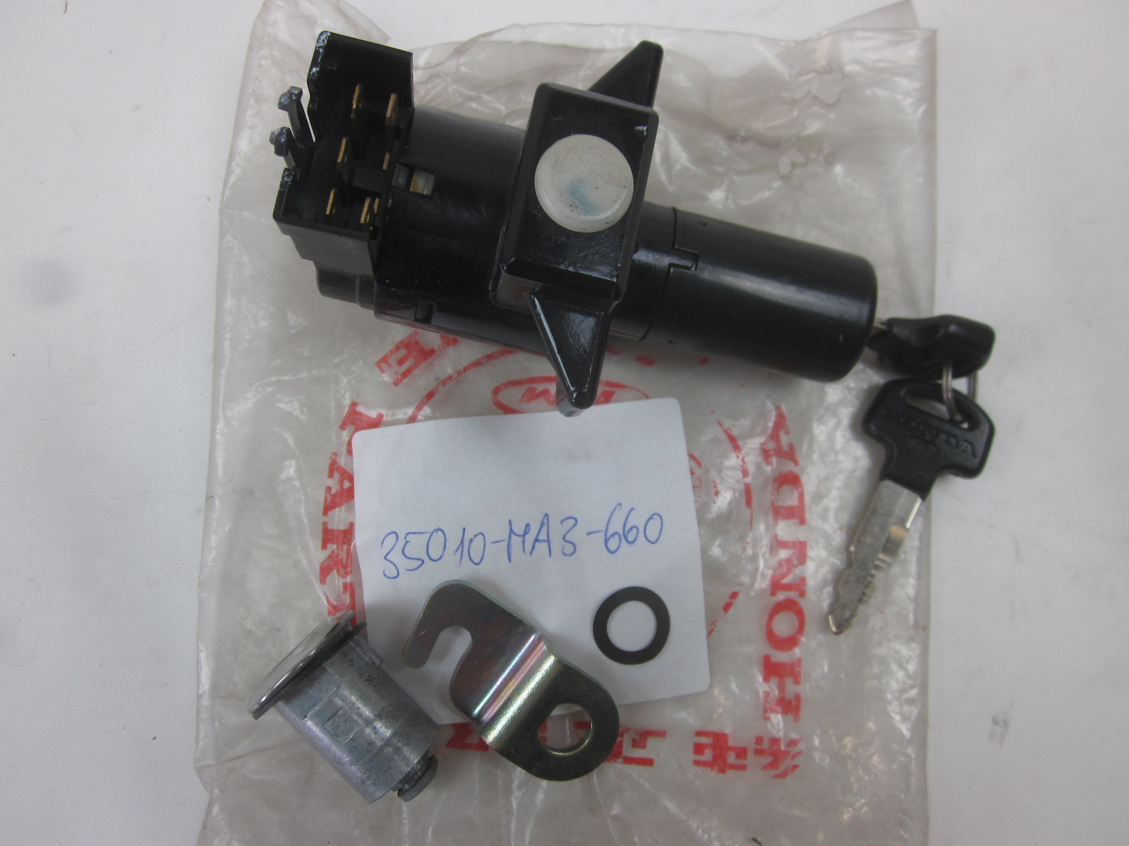 Picture of ZUENDSCHLOSS   SATZ  35010-MA3-660  CB 1100 RB