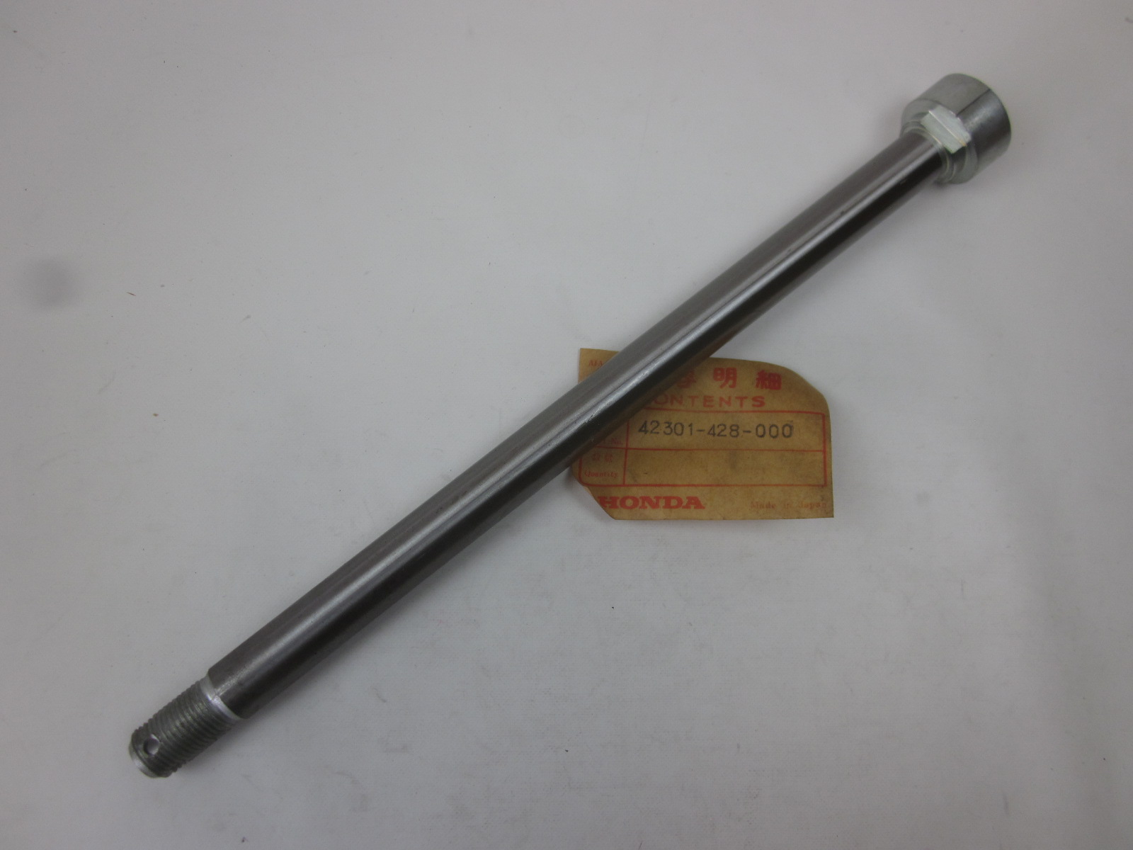 Picture of ACHSE HINTERRAD  42301-428-000  XL 250 S / SZ