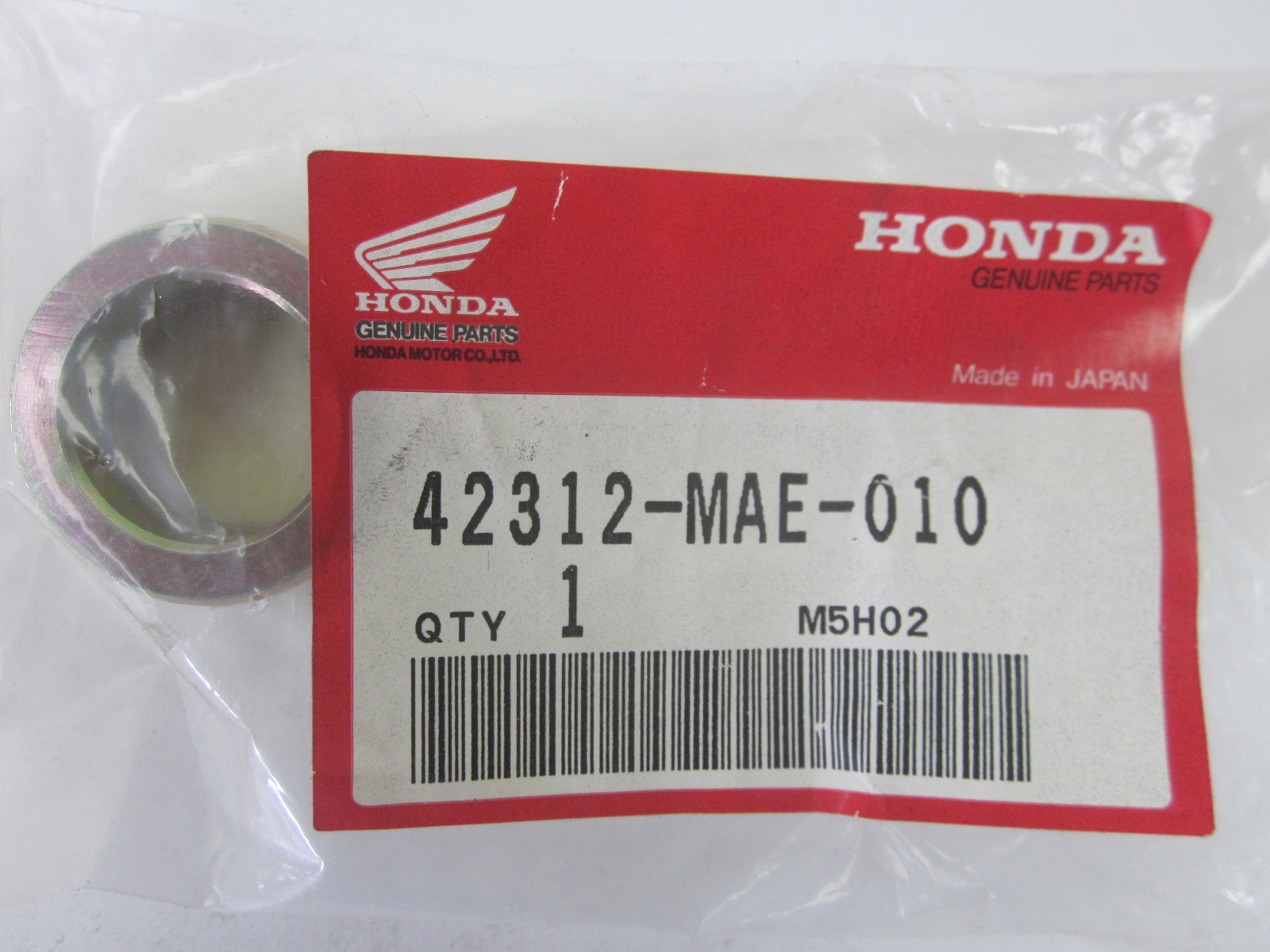 Picture of SEITENHUELSE HINTEN  42312-MAE-010  CBR 900 RRS
