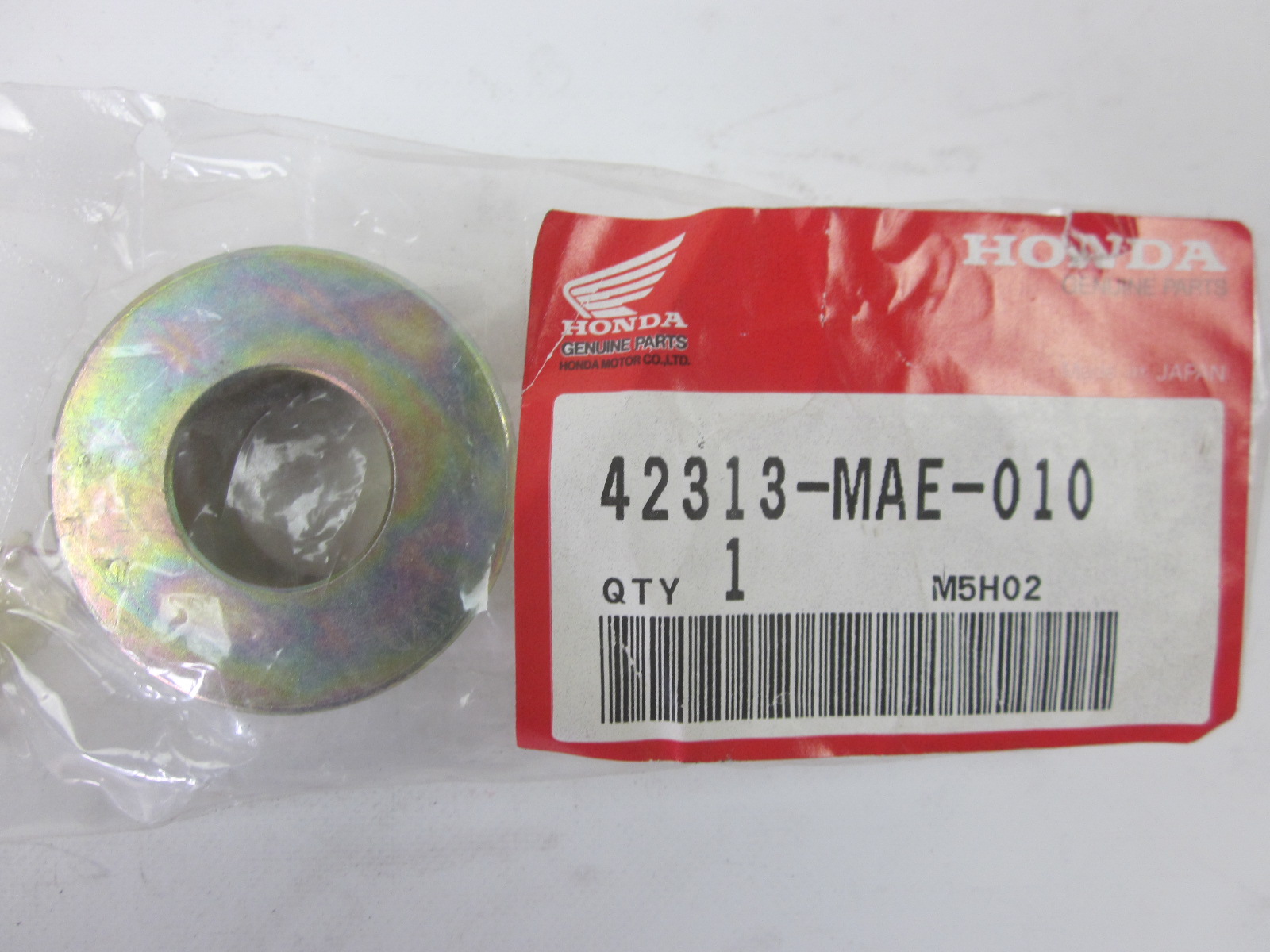 Picture of SEITENHUELSE HINTEN  42313-MAE-010  CBR 900 RRS