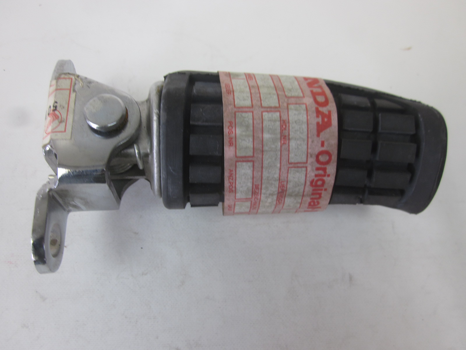 Picture of STANGE FUSSRASTE  50630-445-840  CB 750 FZ / FA