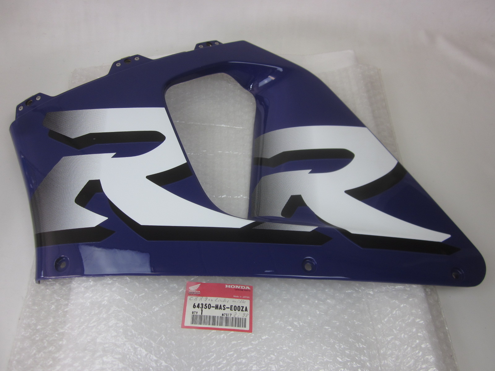 Picture of VERKLEIDUNG  64350-MAS-E00ZA  CBR 900 RRT