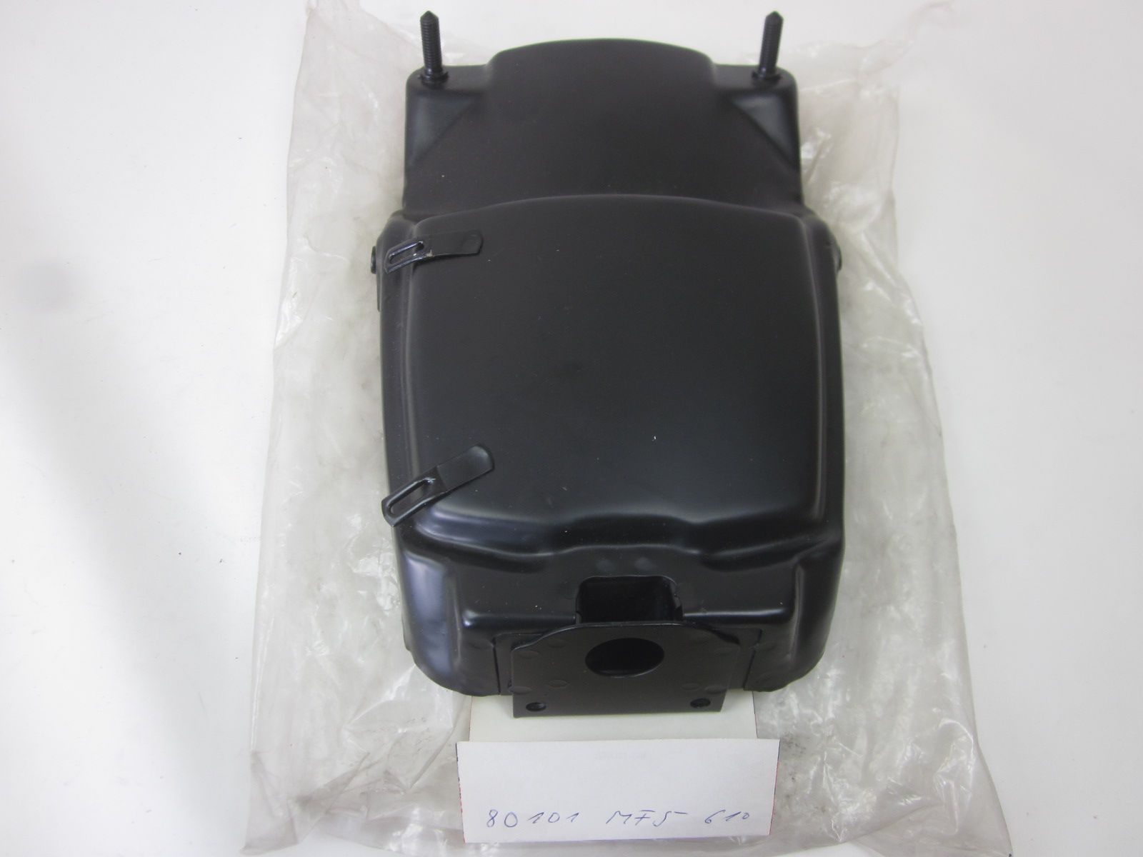 Picture of HALTERUNG KOTFUEGEL  80101-MF5-610  VT 500 C