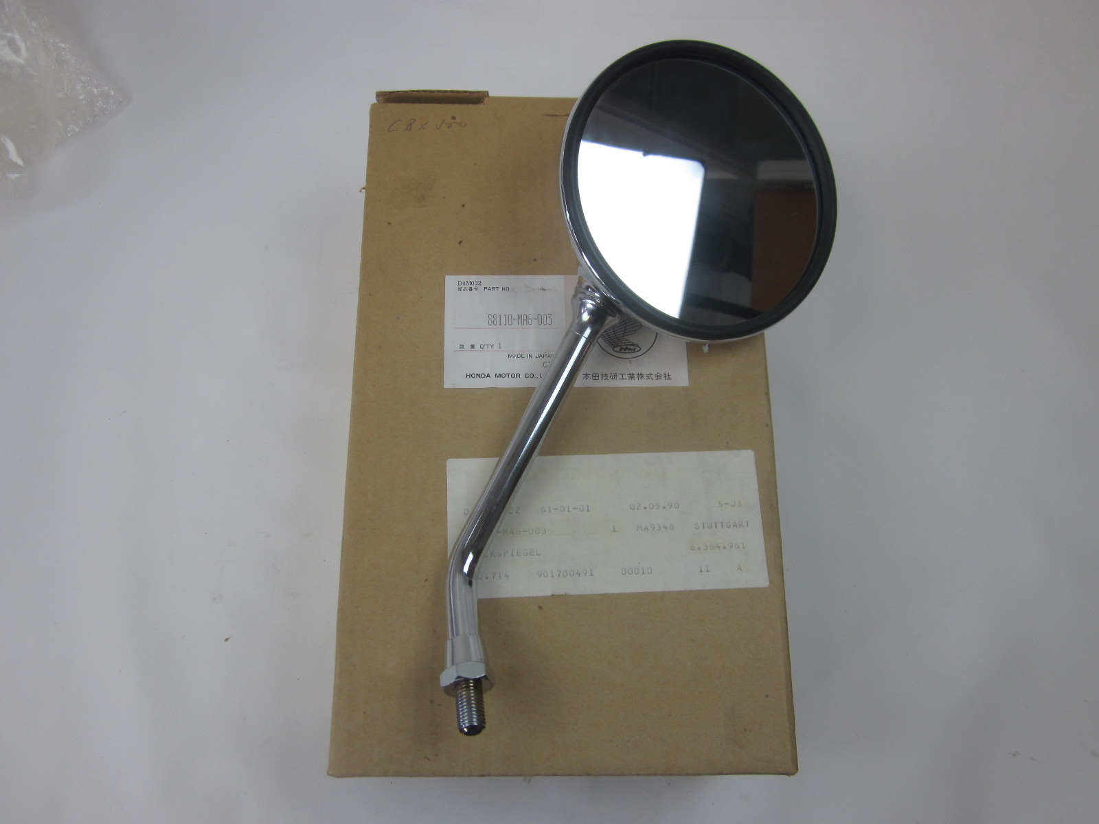 Picture of RUECKSPIEGEL  88110-MA6-003  CBX 400 FC