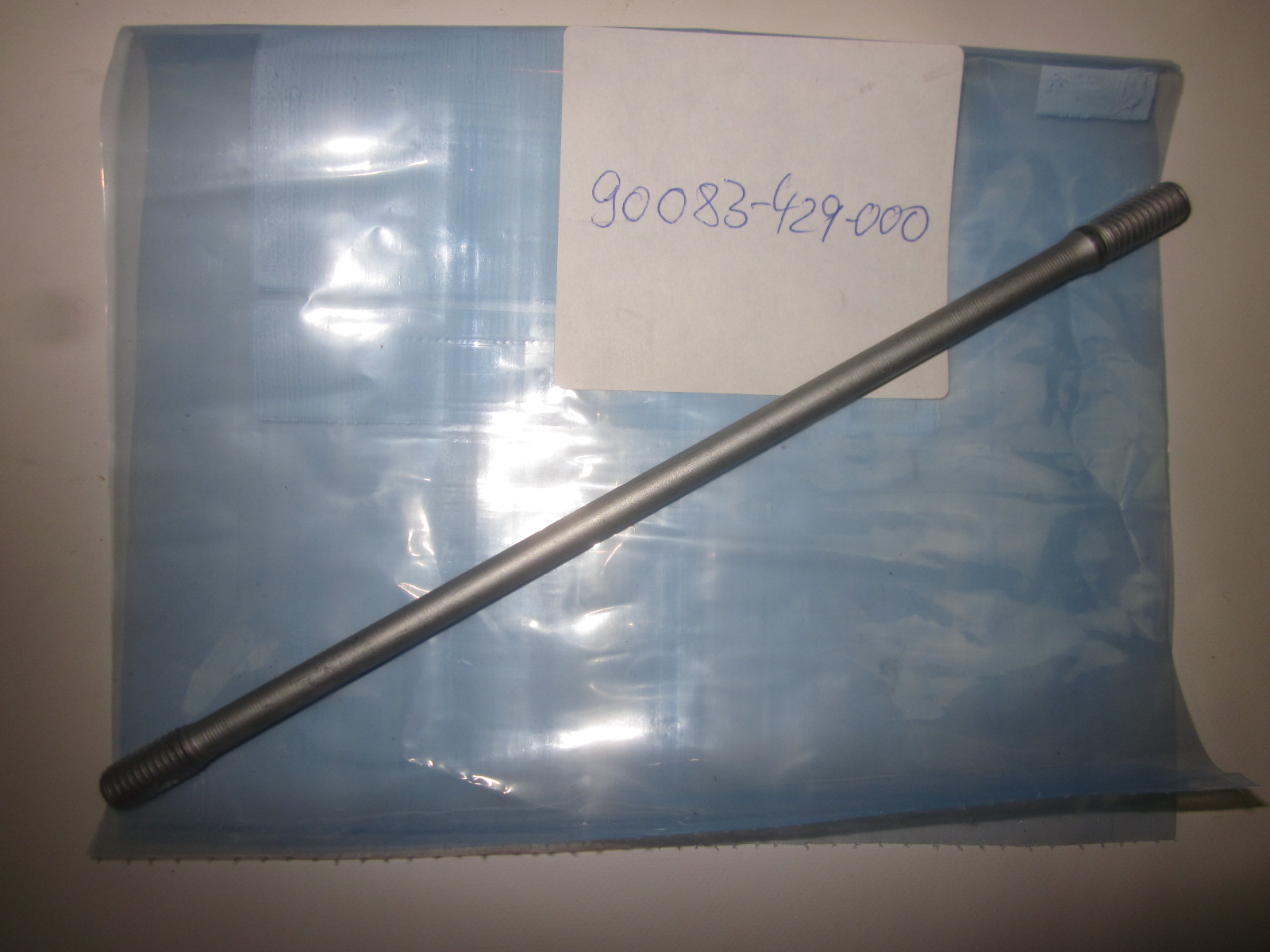 Picture of STEHBOLZEN 8X207  90083-429-000  XR 500 Z / A