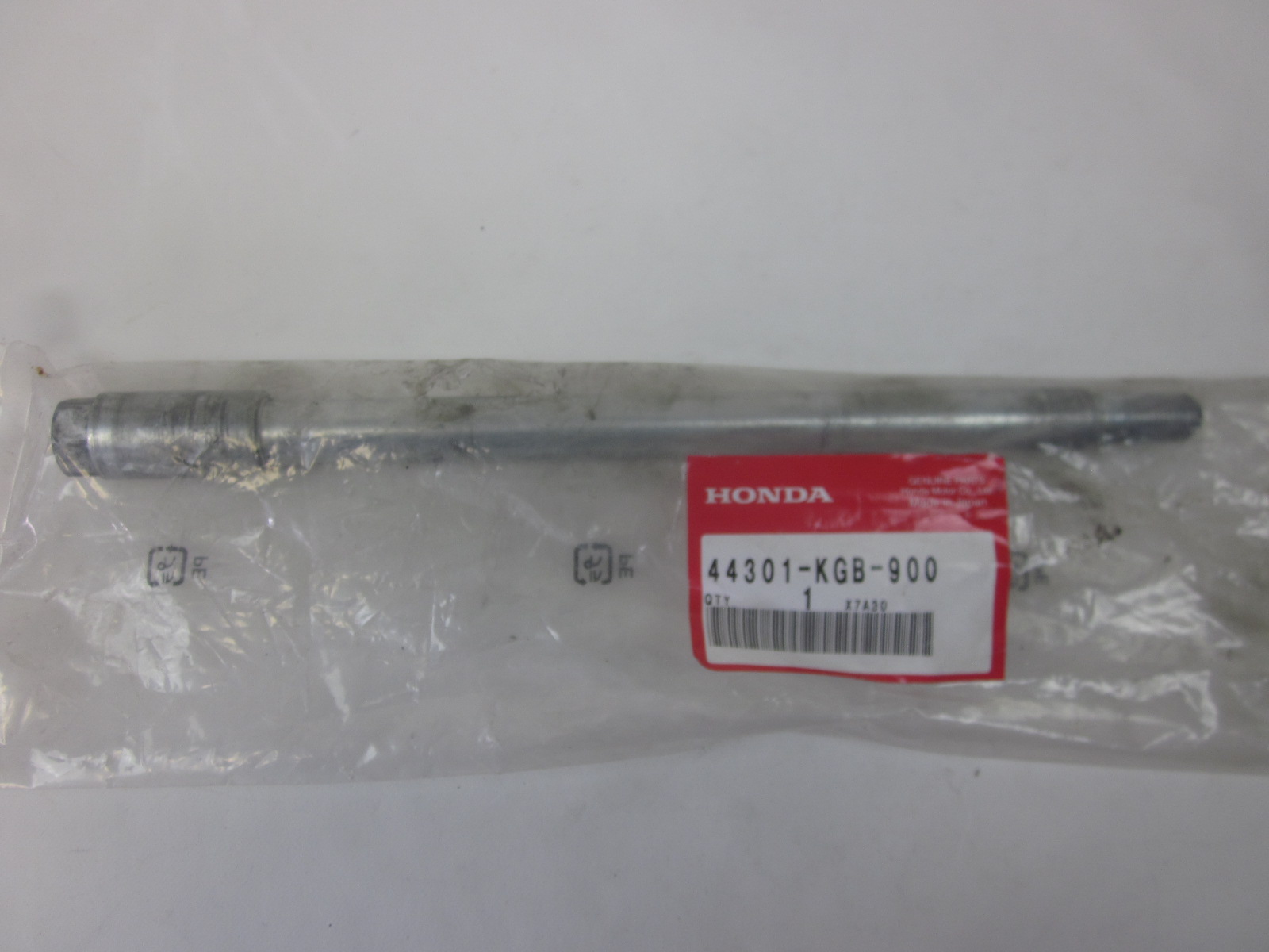 Picture of AXLE,FR WHEEL  44301-KGB-900  VT 125 C JC31