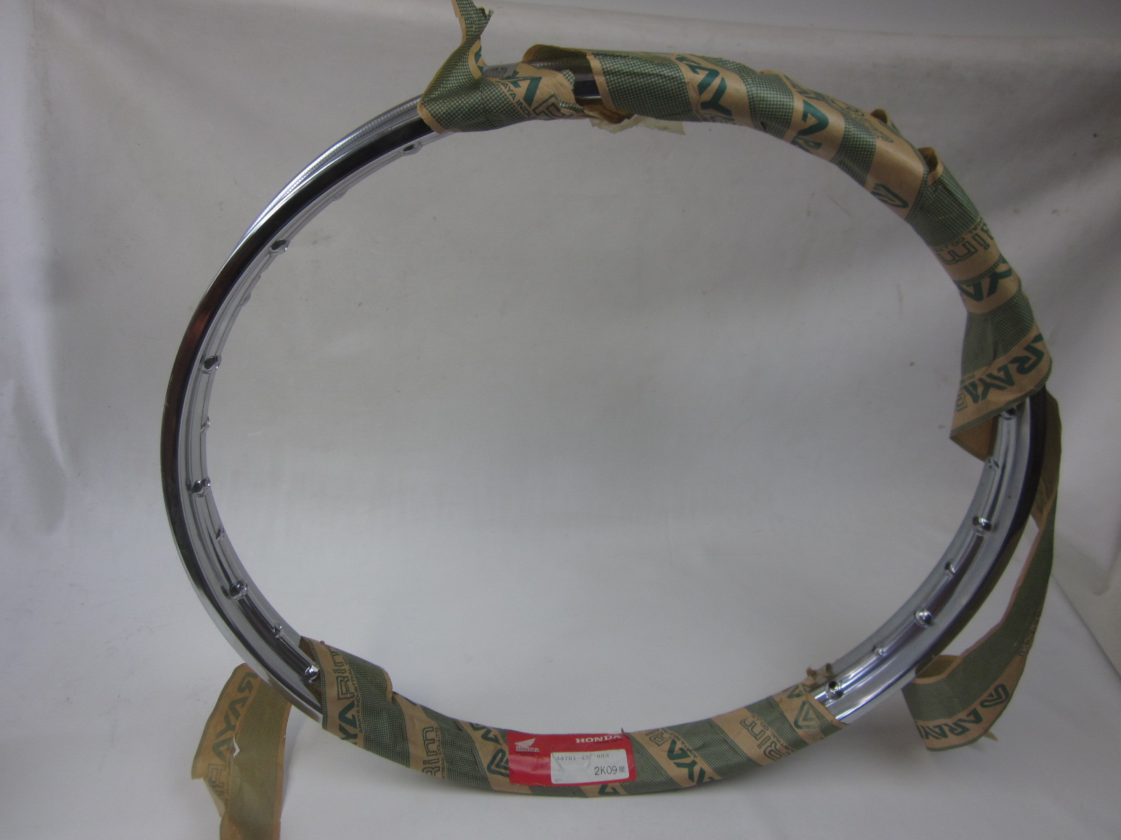 Picture of (44701-437-013) RIM,FR.WHEEL (21)  44701-437-003  XL 125 SZ / SA
