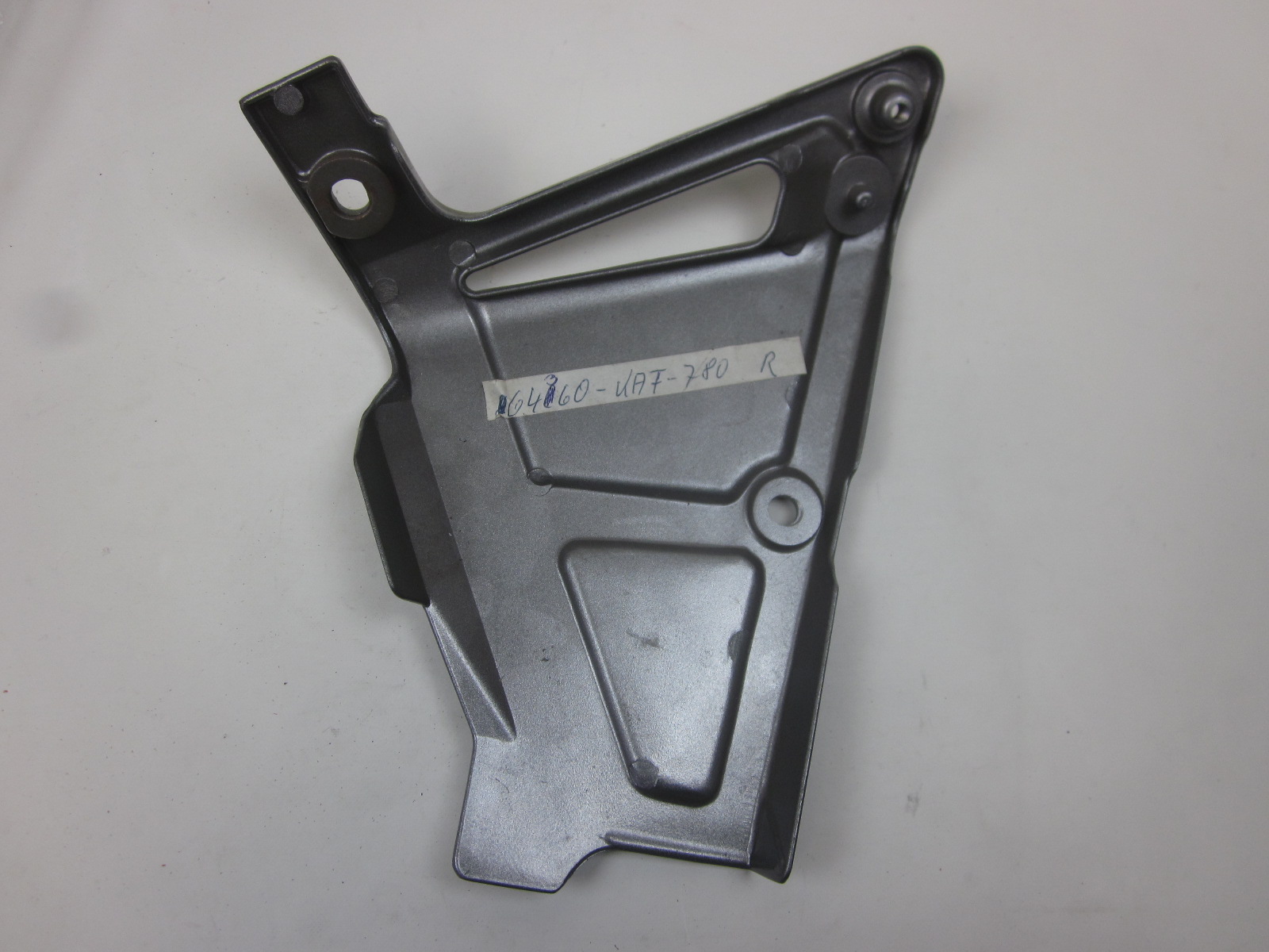 Bild von Honda CB 400 FK COVER L FR.SIDE  64360-KAF-780 /