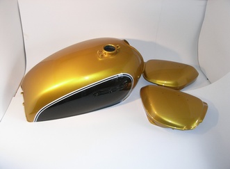 Bild von Tank und Seitendeckel CB 500 Four candy gold custom