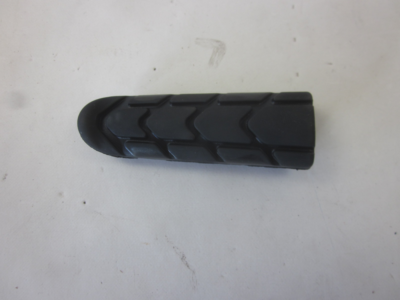 Bild von GUMMI FUSSRASTE  50661-MBW-000  CBR600 FX