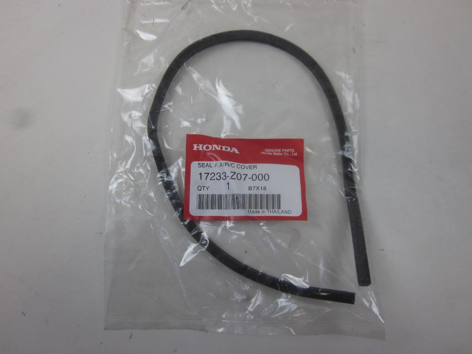 Picture of SEAL A,AIR/C COVE  17233-Z07-000  