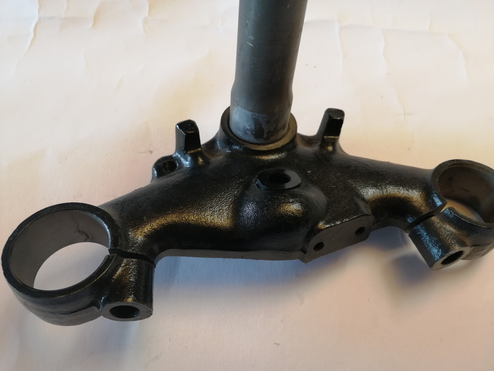 Bild von Honda CB 750 Four untere Gabelbrücke 53200-300-610B