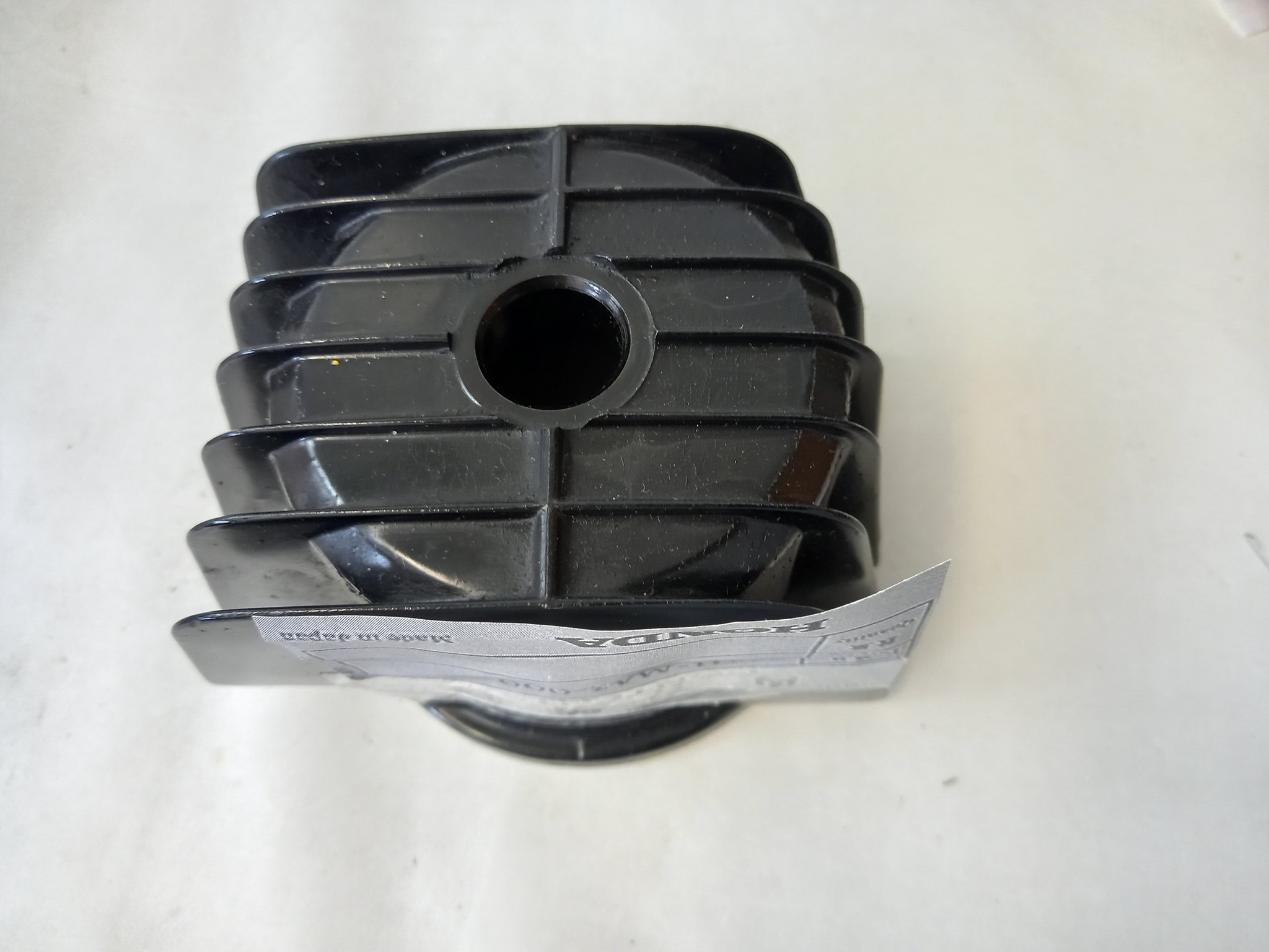 Picture of Honda  Ölfiltergehäuse  15411-MA3-000