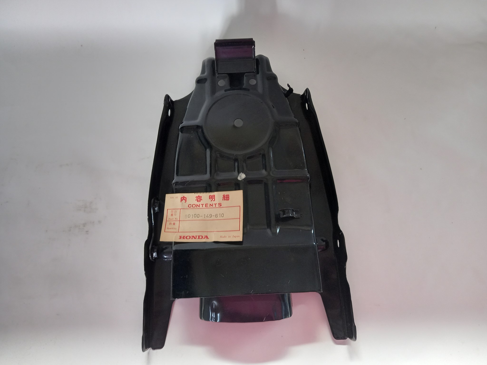 Picture of Honda  FENDER A,RR.*NH-1  80100-149-610
