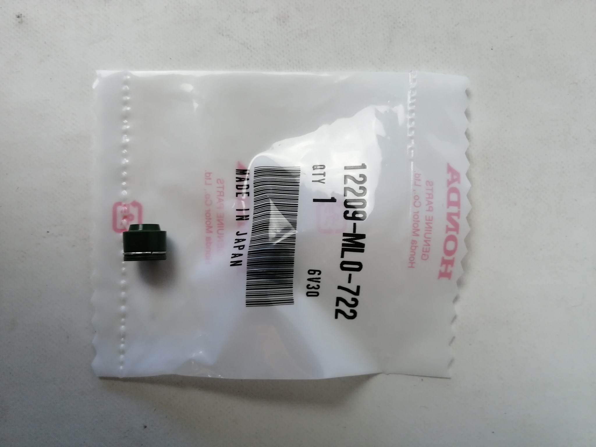 Picture of VENTILSCHAFTABDICHTUNG  VFR 400 F  12209-ML0-722