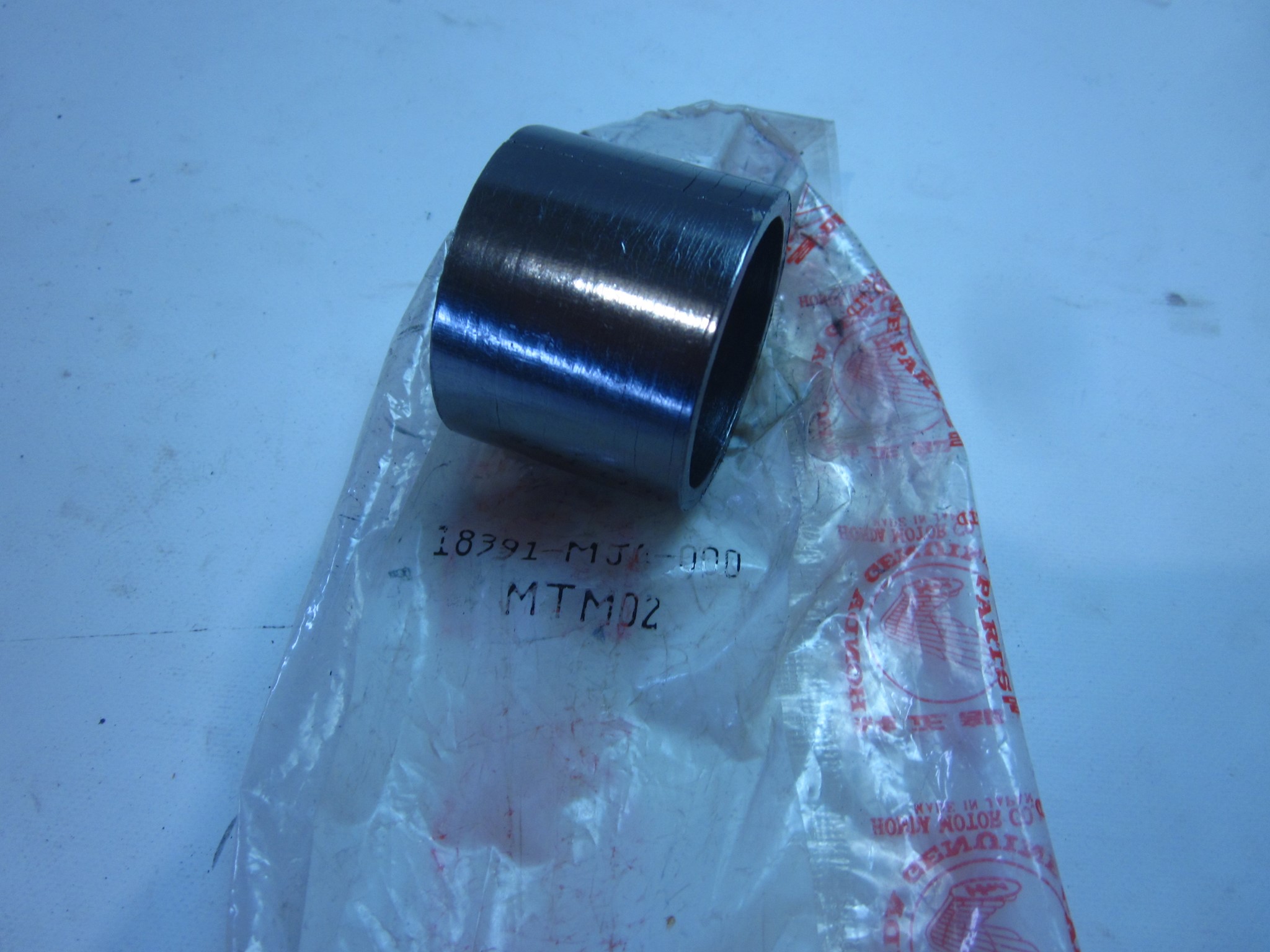 Picture of Honda VF 1000 R DICHTUNG SCHALLDAEMPFER 18391-MJ4-000 /