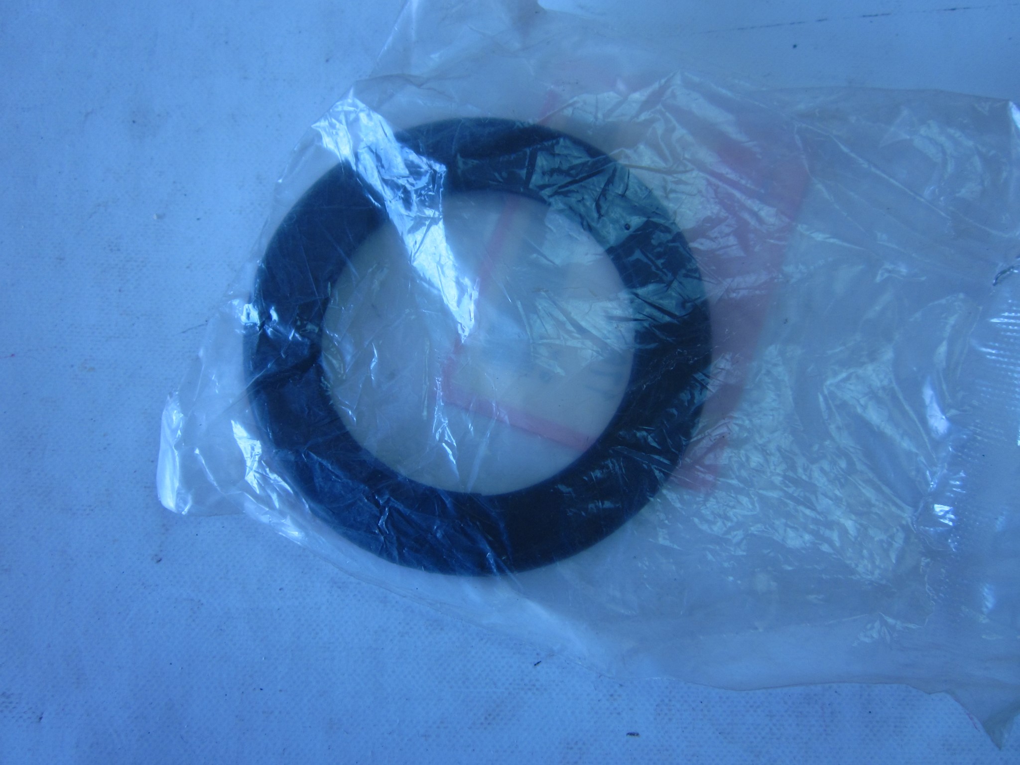 Picture of DICHTUNG, TANKDECKEL  17632-435-730  XL 500 SZ / SA