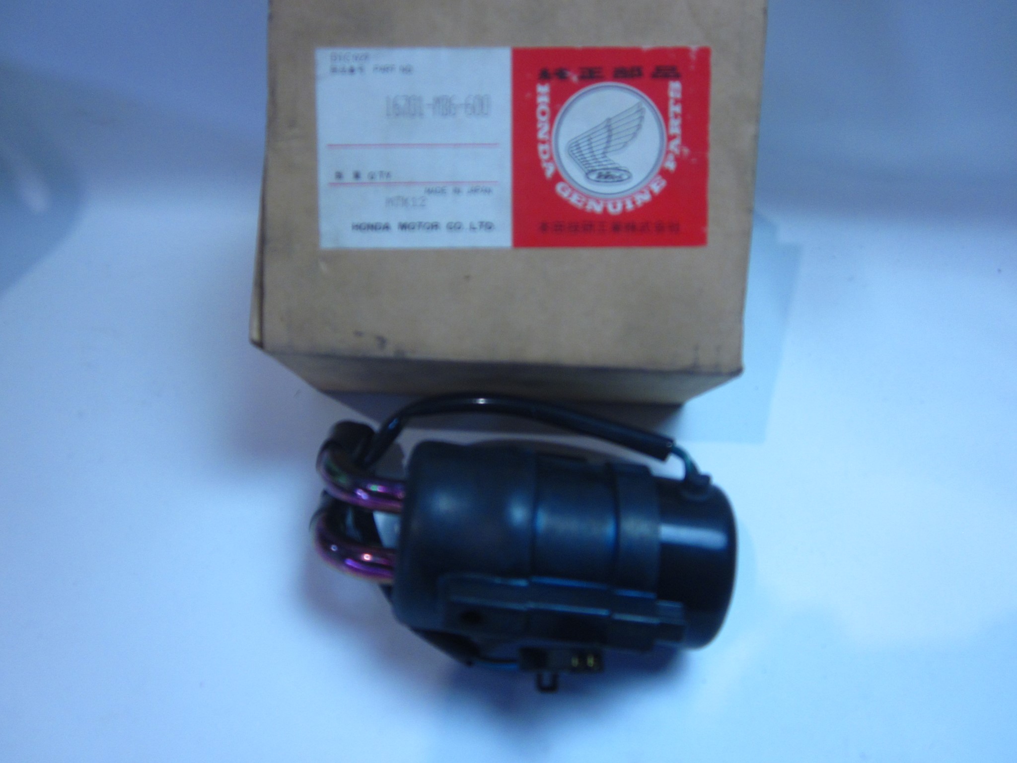 Picture of KRAFTSTOFFPUMPE  16701-MB6-600  VF 1000 F