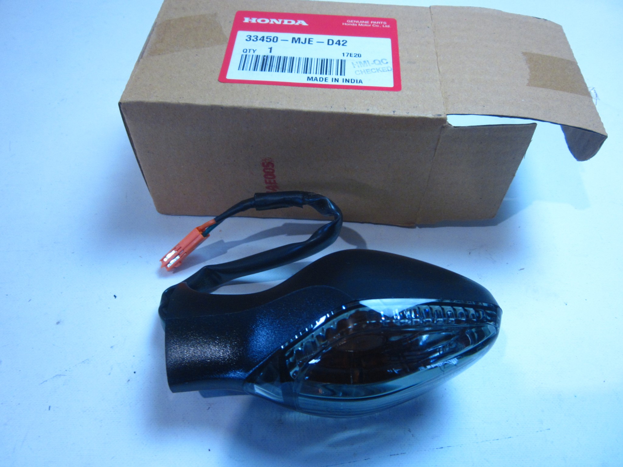 Picture of LIGHT ASSY,WINKER  33450-MJE-D42  