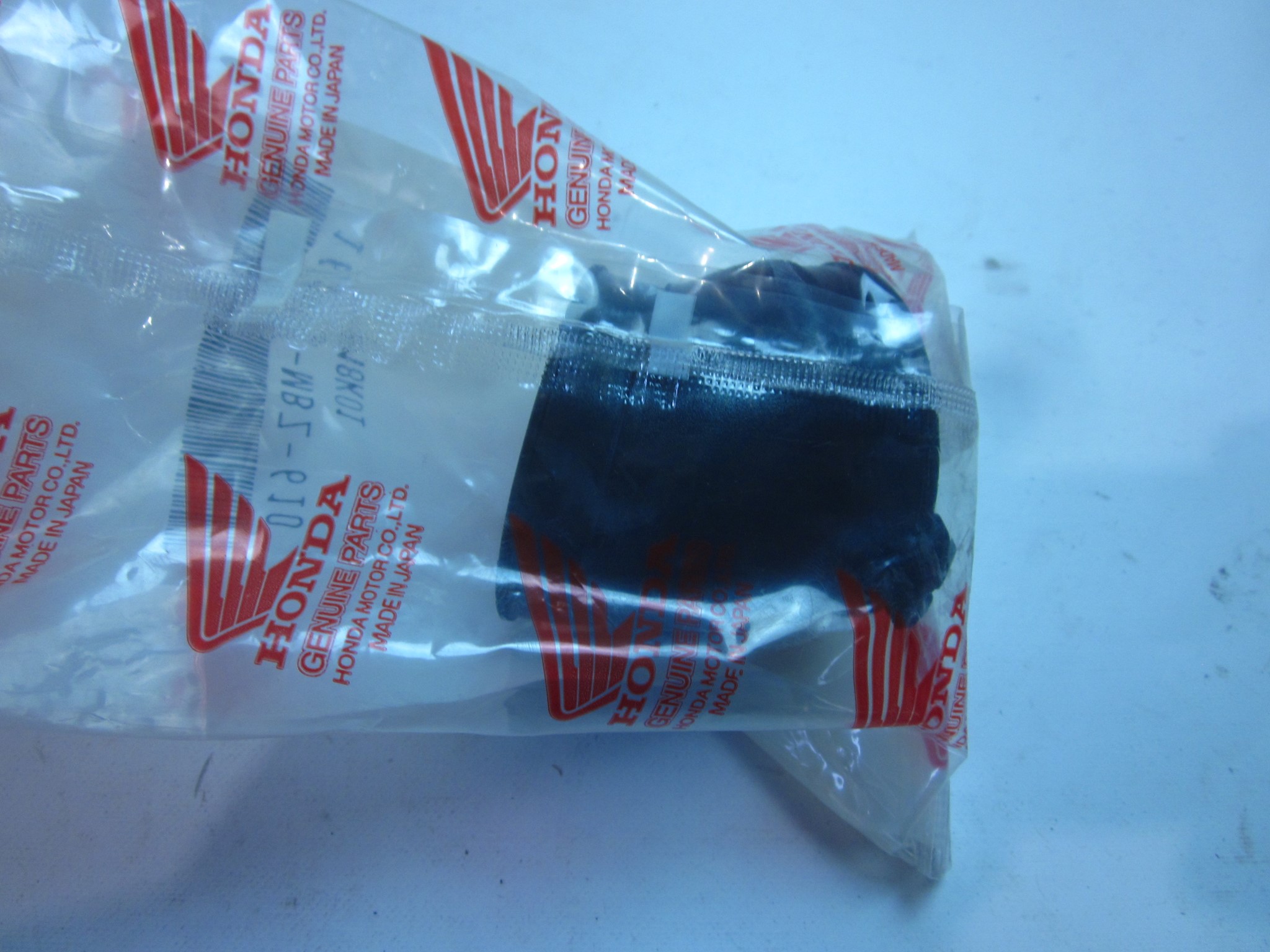 Bild von VERGASERANSAUGSTUTZEN  16211-MBZ-610  CB600 FW
