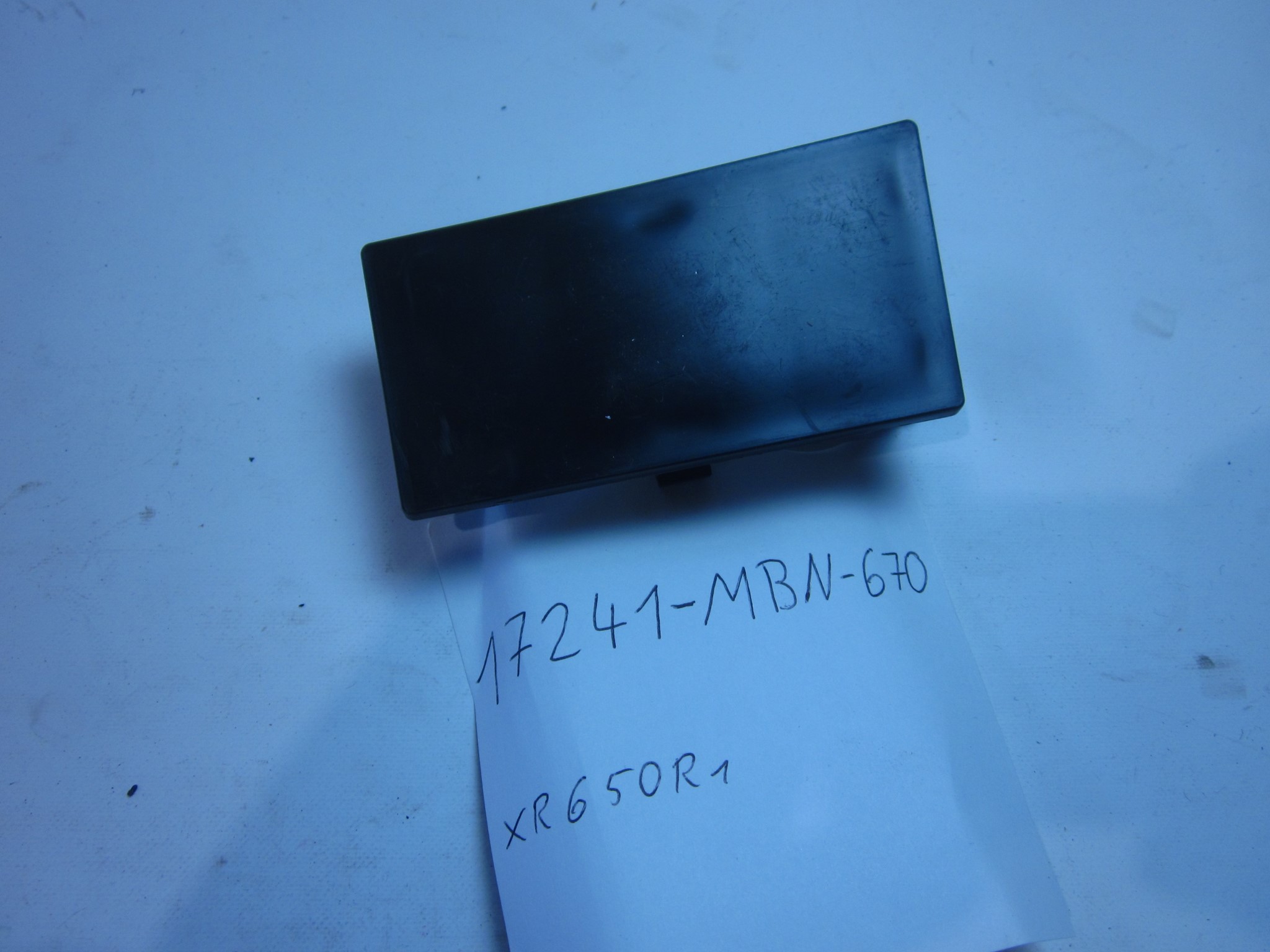 Bild von KAPPE, LUFTFILTERGEHAEUSE  17241-MBN-670  XR650R 2000