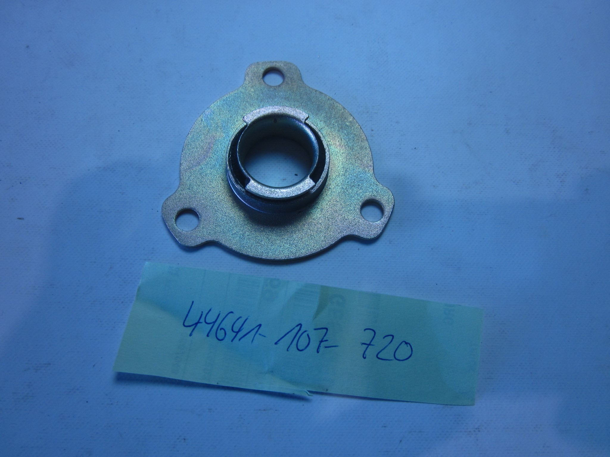 Picture of HALTER GETRIEBE  44641-107-720  CB 90 / CB 100
